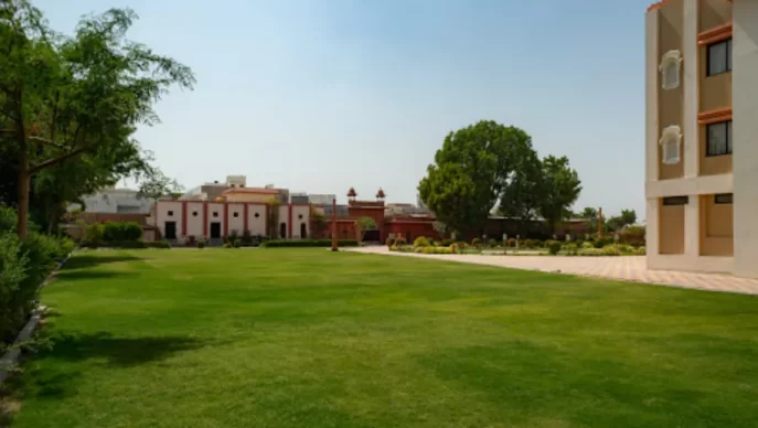 Hotel Basant Vihar Palace