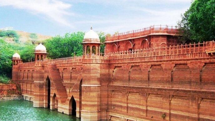 WelcomHeritage Bal Samand Palace